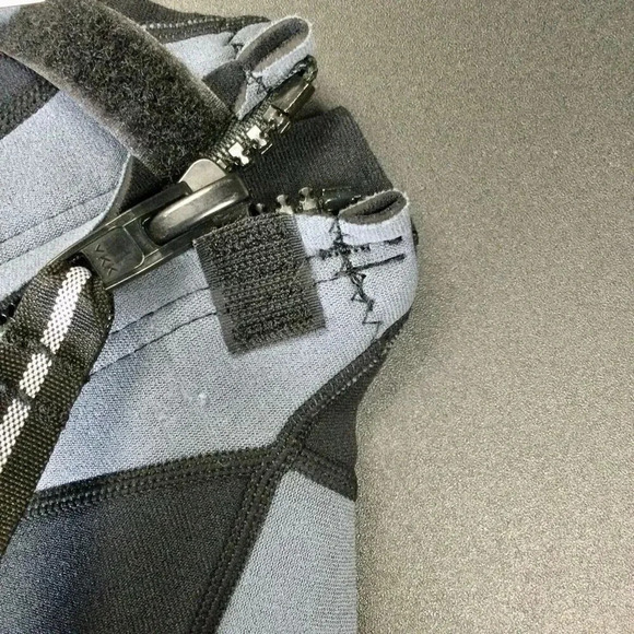 Ho Sports Junior Kids Size 8 Shorty Scuba Wetsuit Gray Aquaseal Zip Front - Picture 6 of 13